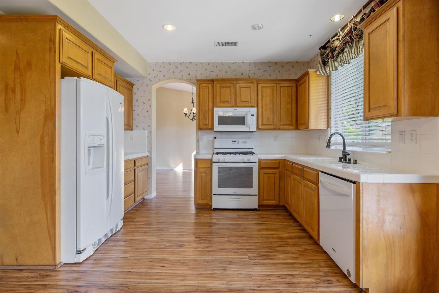 5586 East Atchison Street Fresno, CA 93727 - Photo 34 of 57