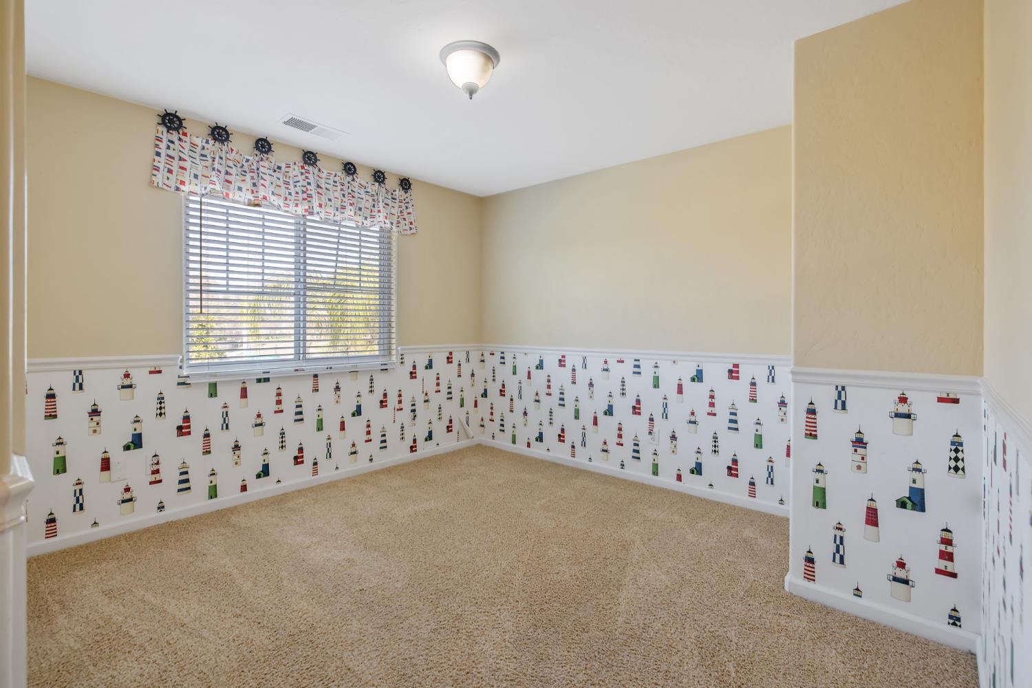 5586 East Atchison Street Fresno, CA 93727 - Photo 10 of 57