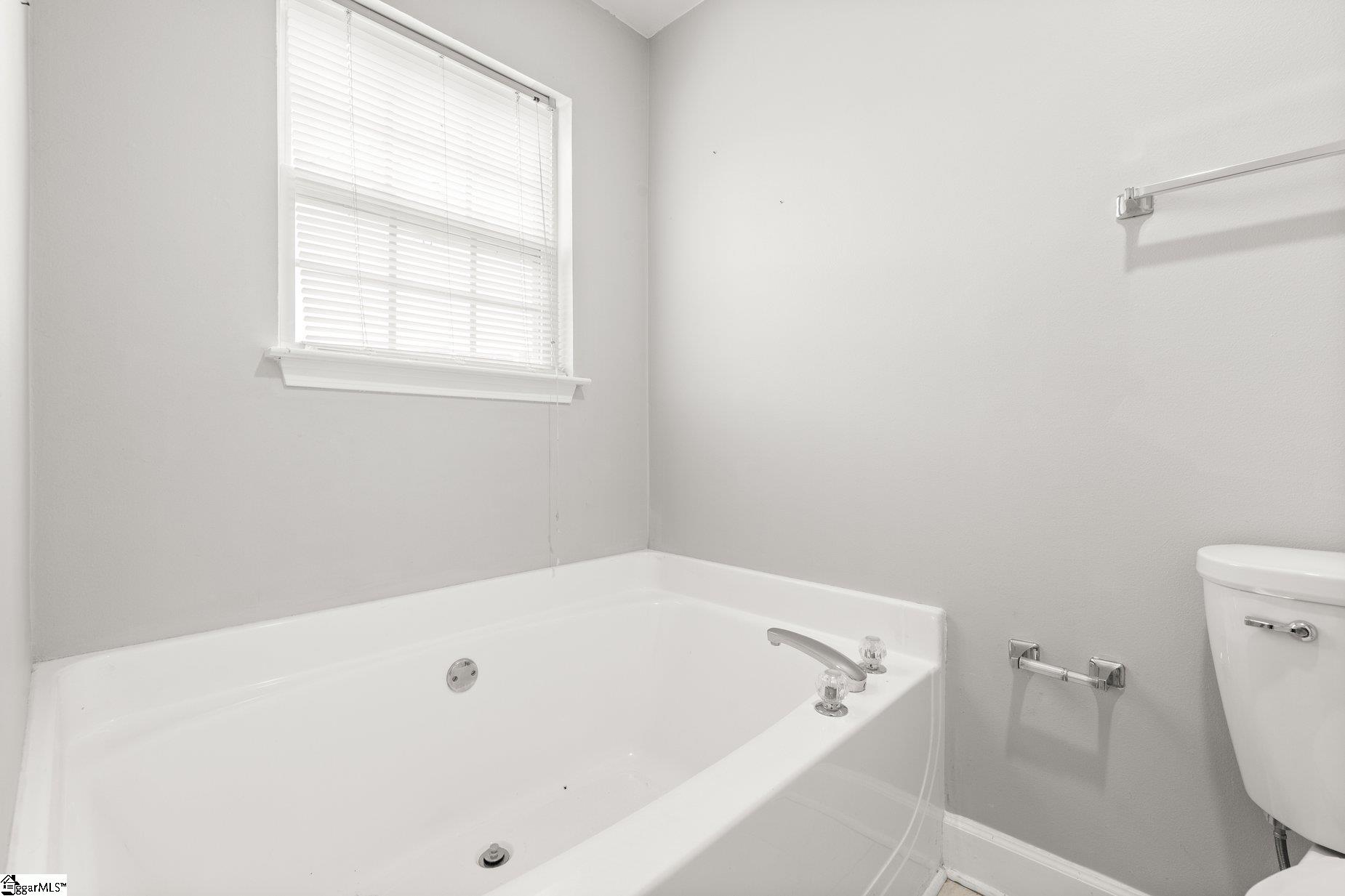2017 Small Meadows Court Fountain Inn, SC 29644 - Photo 21 of 33 Gallery Image 21