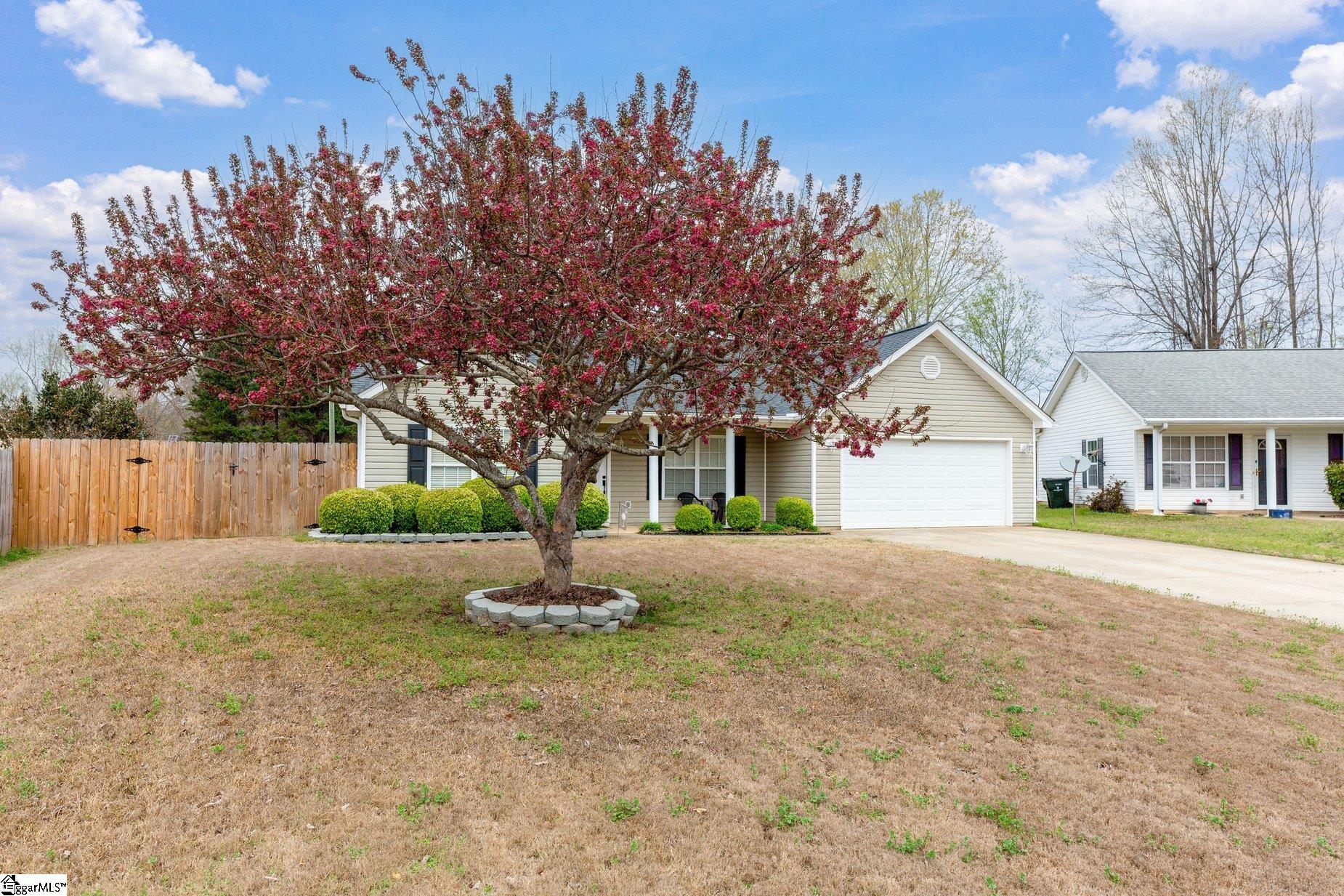 2017 Small Meadows Court Fountain Inn, SC 29644 - Photo 3 of 33 Gallery Image 3