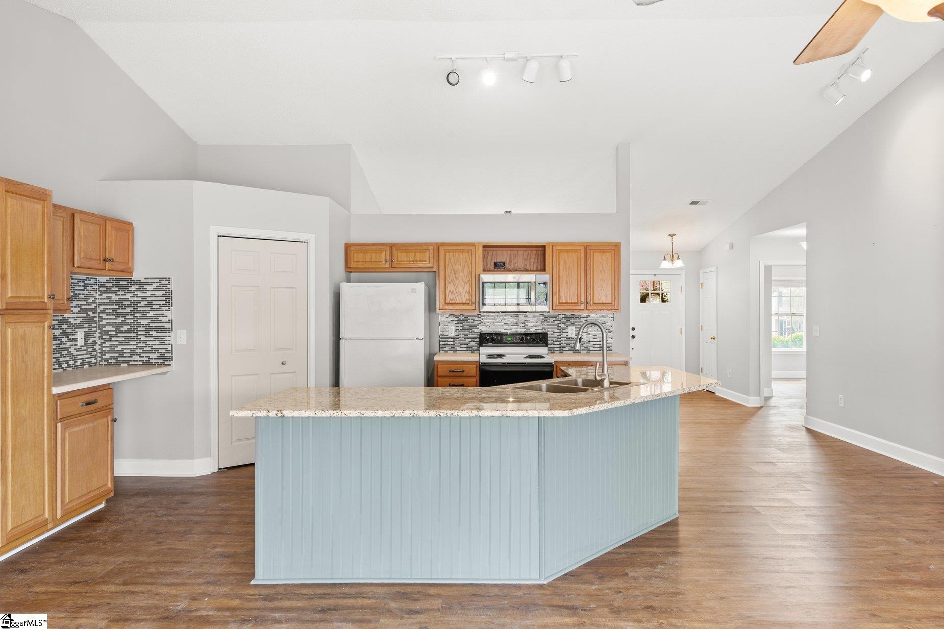 2017 Small Meadows Court Fountain Inn, SC 29644 - Photo 10 of 33 Gallery Image 10