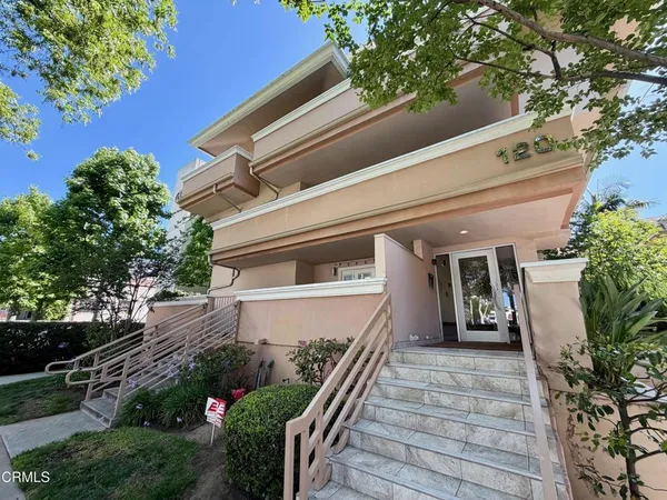 $2,500 | 120 South Mentor Avenue, Unit 304, Pasadena, CA 91106