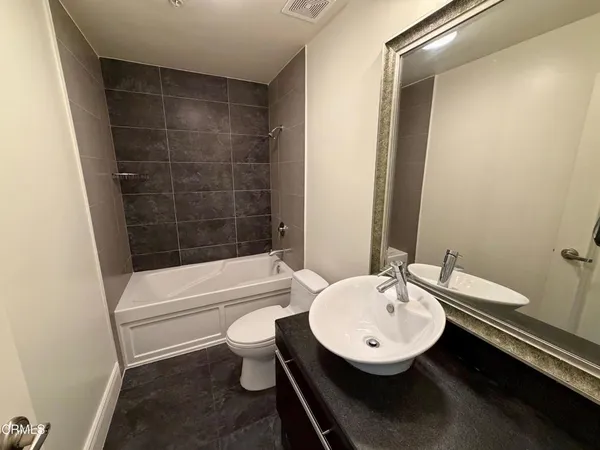 $2,500 | 120 South Mentor Avenue, Unit 304, Pasadena, CA 91106