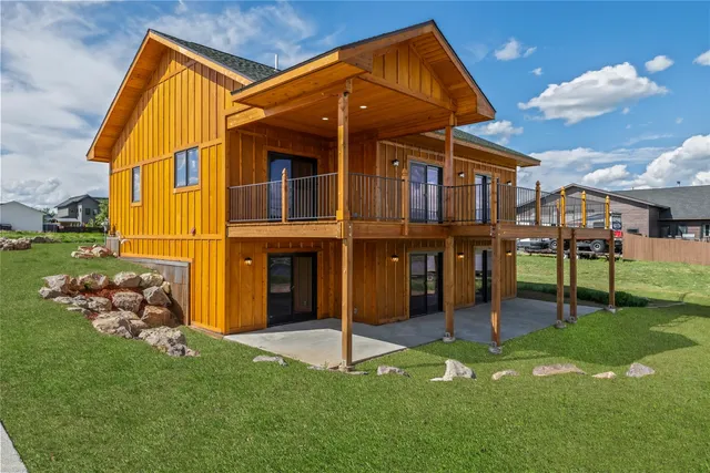 $899,000 | 347 Mariposa Drive, Hayden, CO 81639