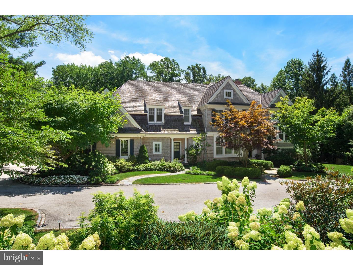 867 Lesley Road Villanova, PA 19085 - Photo 1 of 24