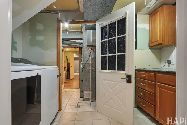 $575,000 | 725 Buffalo Circle, Carol Stream, IL 60188