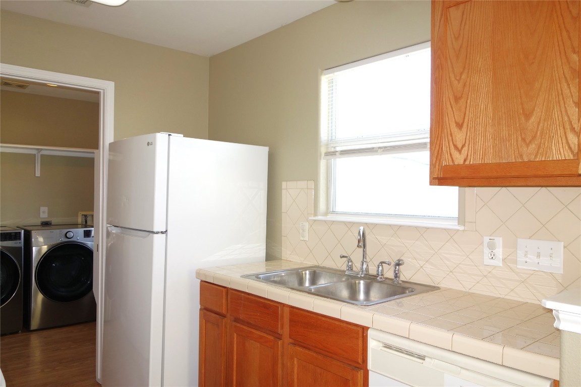 6308 Perlita Drive Austin, TX 78724 - Photo 9 of 31