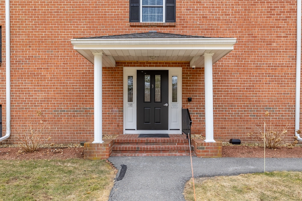 49 Leonard Road, Unit 49 Boxborough, MA 01719 - Photo 4 of 25 Gallery Image 4