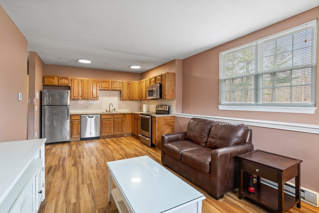 49 Leonard Road, Unit 49 Boxborough, MA 01719 - Photo 8 of 25 Gallery Image 8