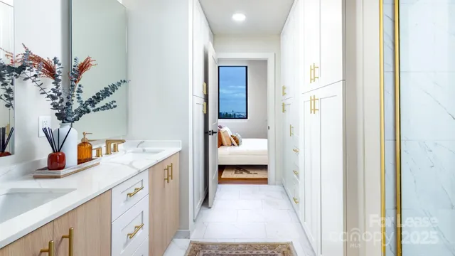 $3,550 | 124 East Kingston Avenue, Unit B1B, Charlotte, NC 28203