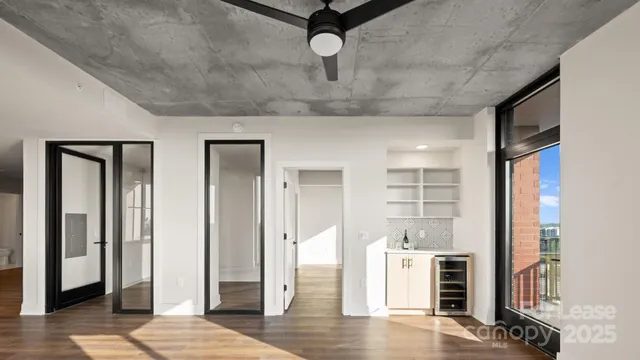 $3,550 | 124 East Kingston Avenue, Unit B1B, Charlotte, NC 28203