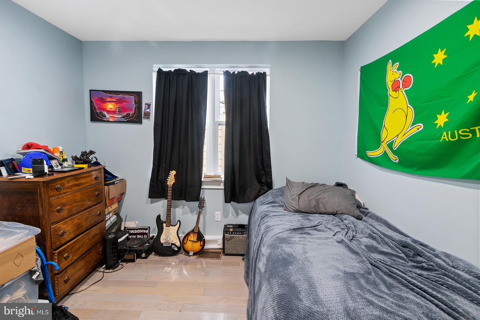 2246 Titan Street Philadelphia, PA 19146 - Photo 13 of 22