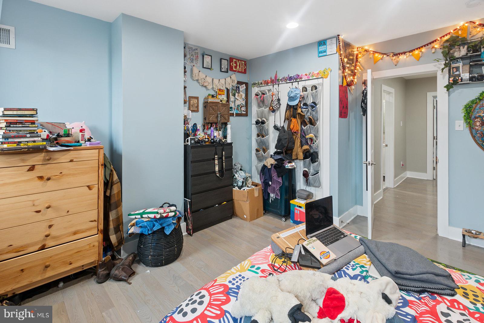 2246 Titan Street Philadelphia, PA 19146 - Photo 17 of 22