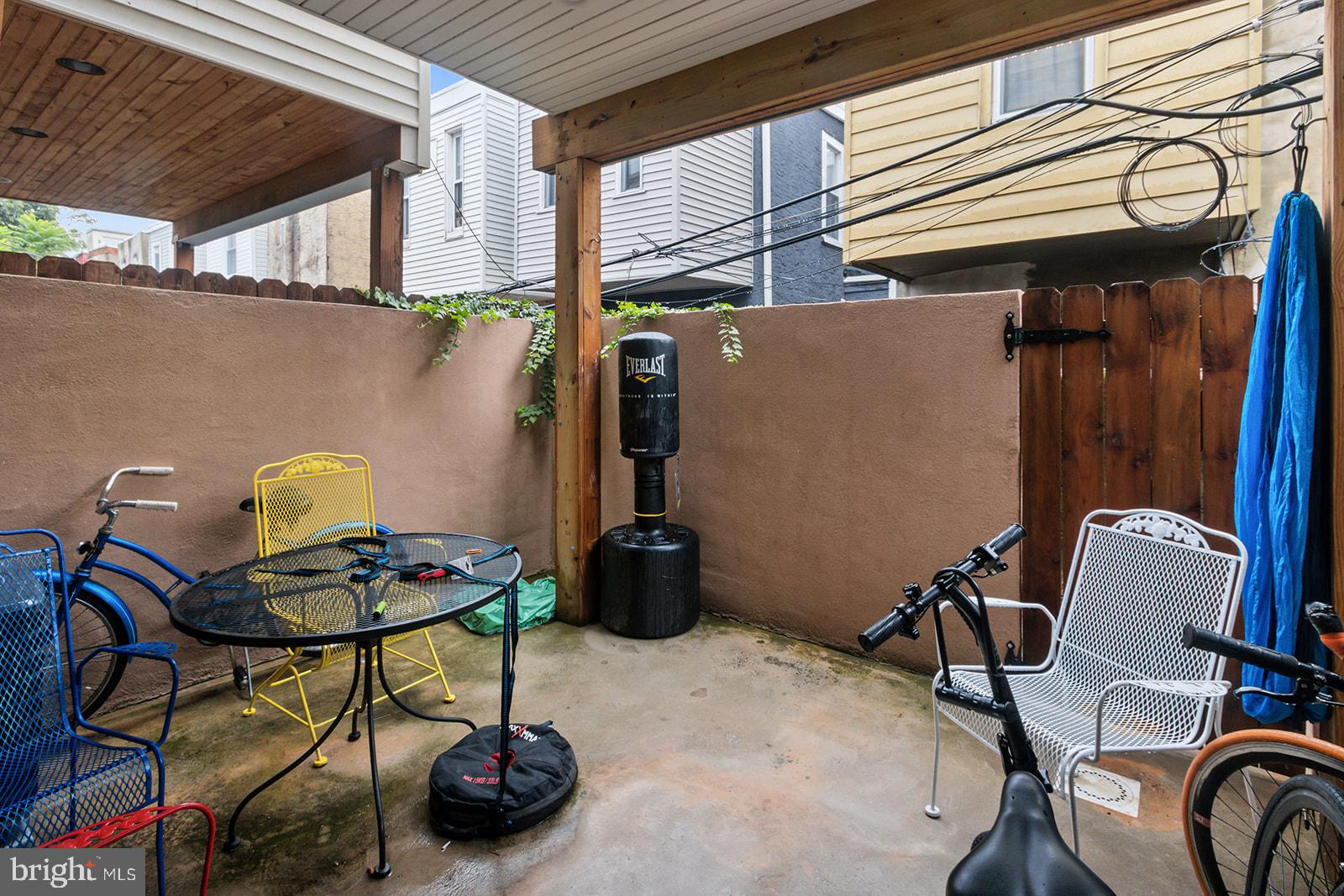 2246 Titan Street Philadelphia, PA 19146 - Photo 20 of 22