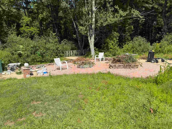 $3,500 | 8 Heritage Road, Pelham, NH 03076