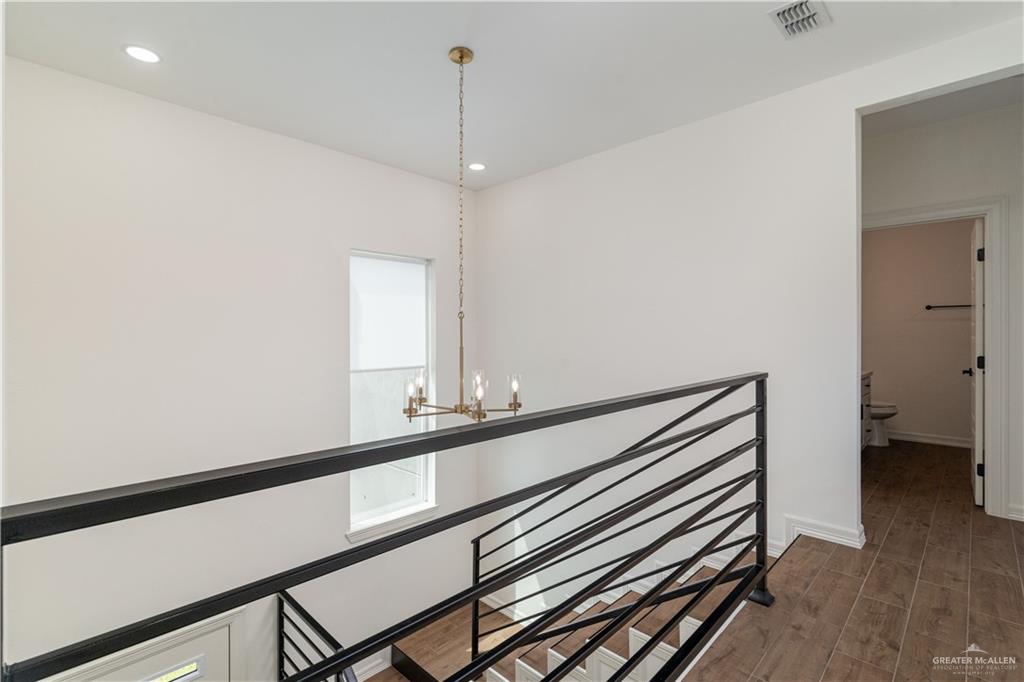 5508 North Crown Point Pharr, TX 78577 - Photo 7 of 17 a view of a hallway with entryway