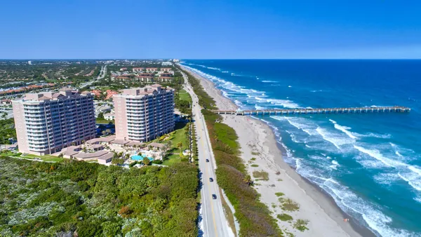 $2,900,000 | 700 Ocean Royale, Unit PH 3, Juno Beach, FL 33408