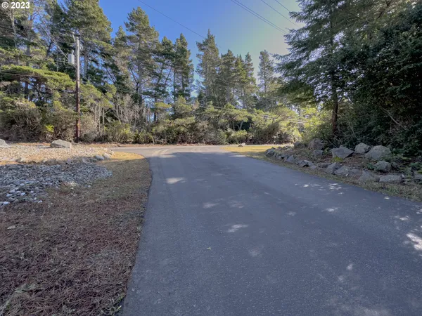 $1,595,000 | 55654 Prosper Jct Road, Bandon, OR 97411