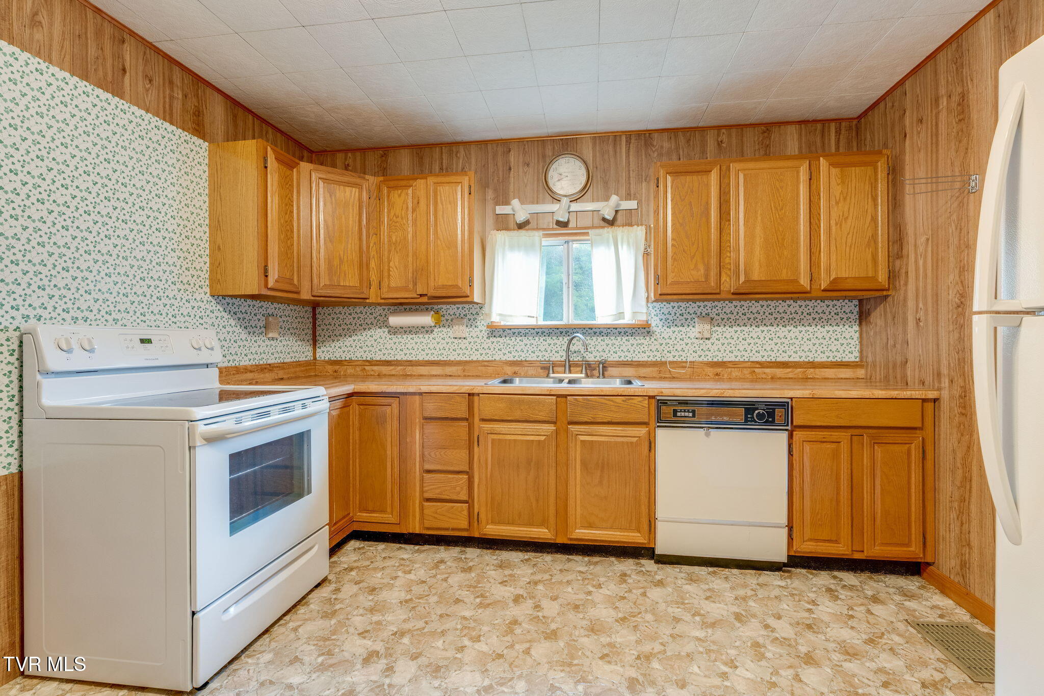 4960 Canton Road Blackwater, VA 24221 - Photo 16 of 44 009
