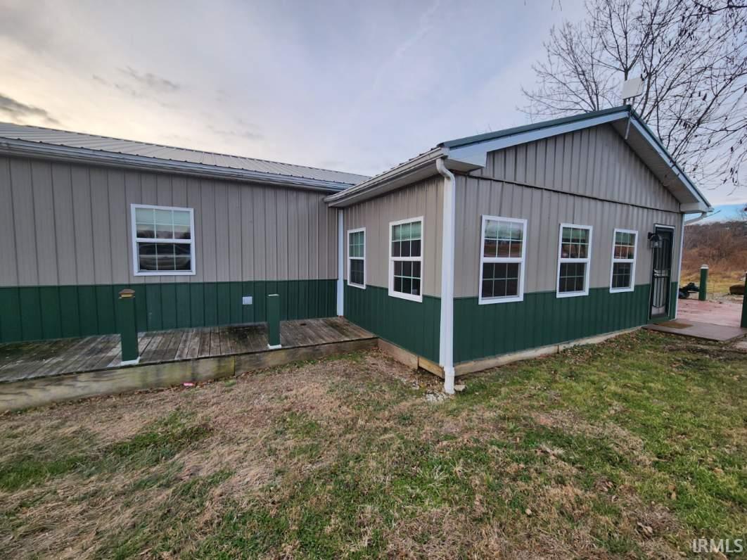 10707 North Jones Gap Road Edwardsport, IN 47528 - Photo 3 of 26