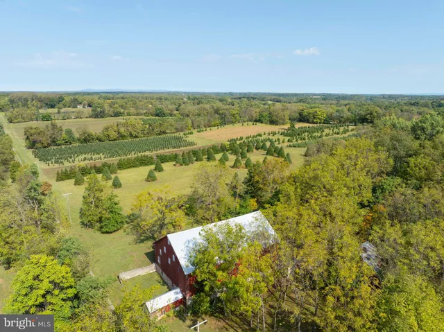 a view of an ocean view