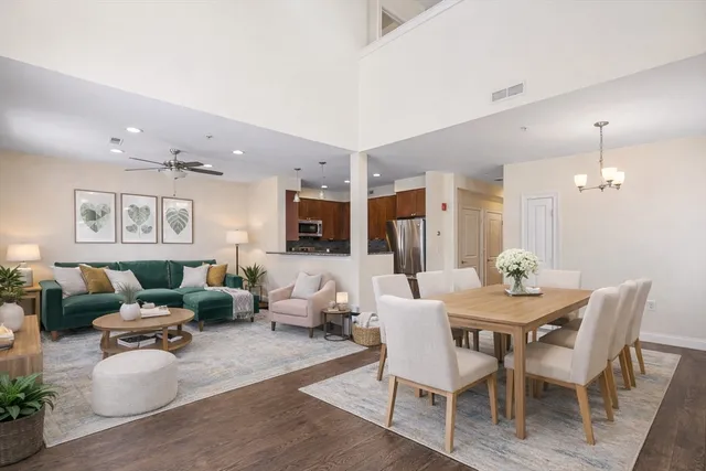 $4,200 | 70 Endicott Street, Unit 701, Norwood, MA 02062