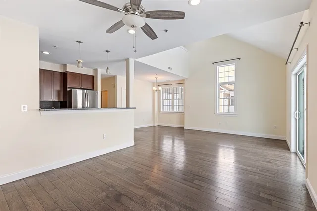 $3,995 | 70 Endicott Street, Unit 701, Norwood, MA 02062