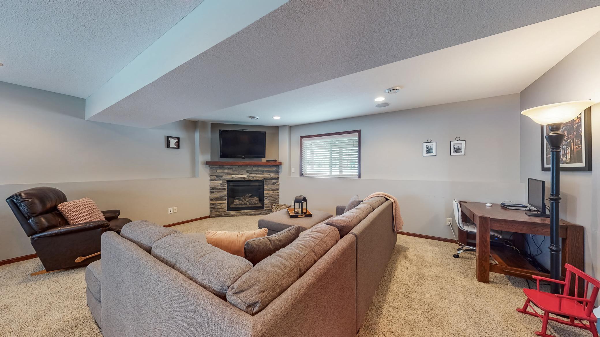 5495 Queens Drive Northwest Rochester, MN 55901 - Photo 25 of 39