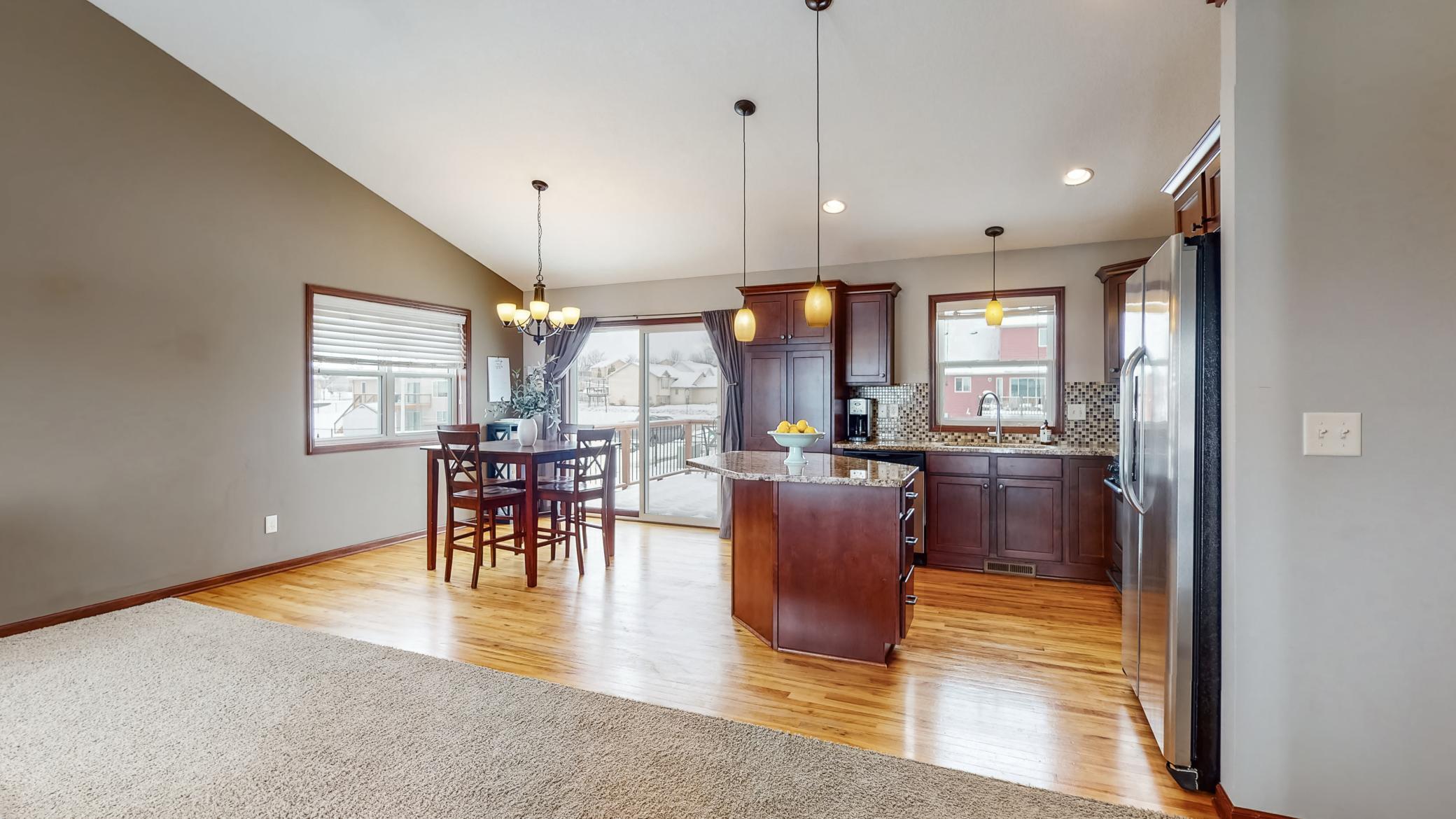 5495 Queens Drive Northwest Rochester, MN 55901 - Photo 5 of 39