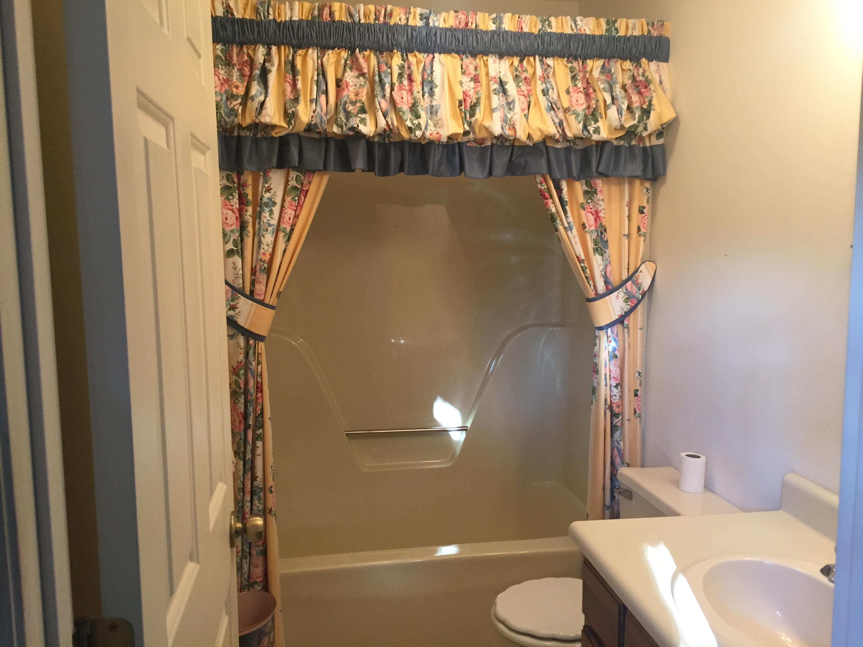 644 Hayes Street Alcoa, TN 37701 - Photo 5 of 11 IMG_1974