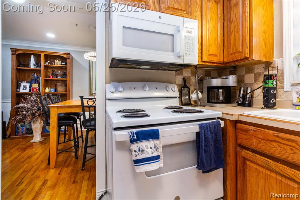 42928 Versailles Road Canton, MI 48187 - Photo 16 of 53