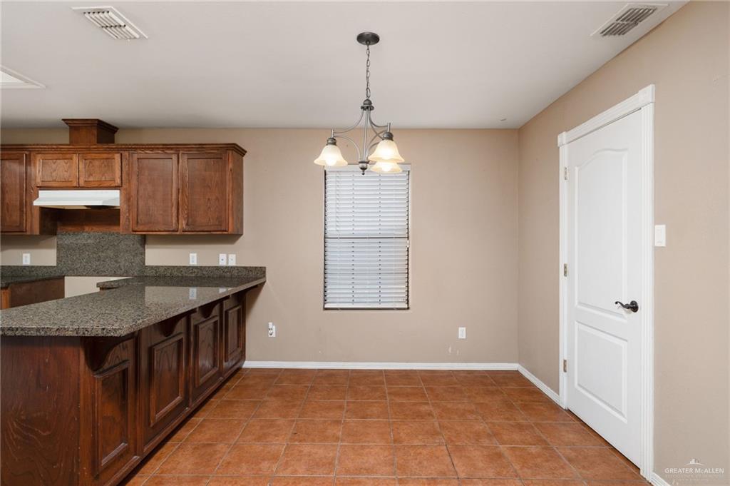 425 South 7th Street Donna, TX 78537 - Photo 6 of 24