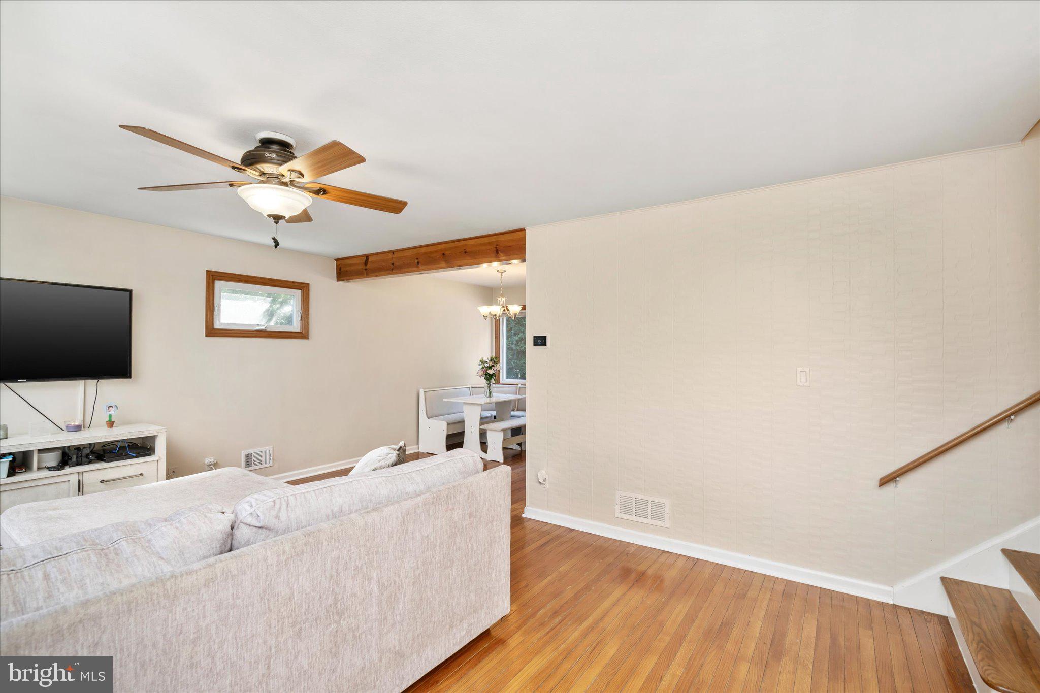 17 Beaumont Road Hamilton, NJ 08620 - Photo 3 of 26