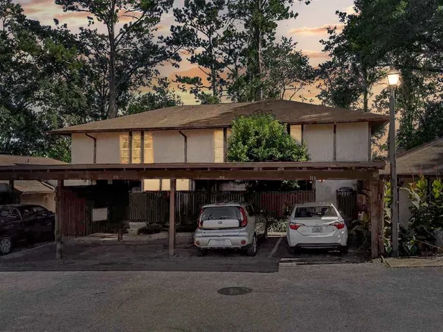 $138,900 | 422 Westwood Drive, Tallahassee, FL 32304