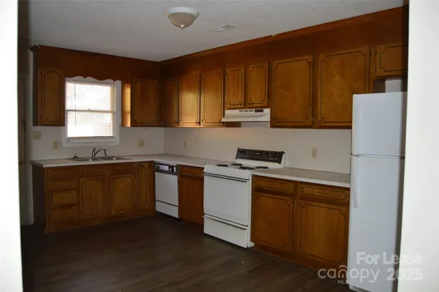 $950 | 309 Vance Street, Statesville, NC 28677