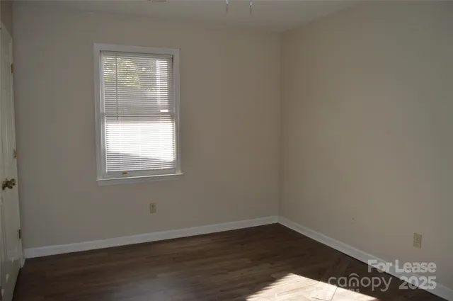 $950 | 309 Vance Street, Statesville, NC 28677