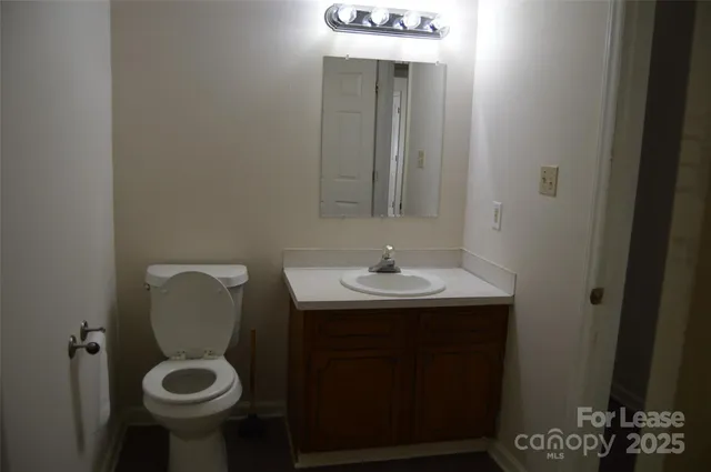 $950 | 309 Vance Street, Statesville, NC 28677