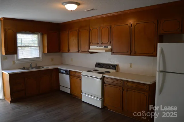 $950 | 309 Vance Street, Statesville, NC 28677