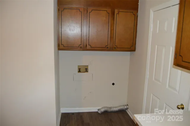 $950 | 309 Vance Street, Statesville, NC 28677