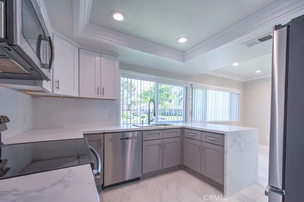 $1,399,000 | 1 Dogwood North, Irvine, CA 92612
