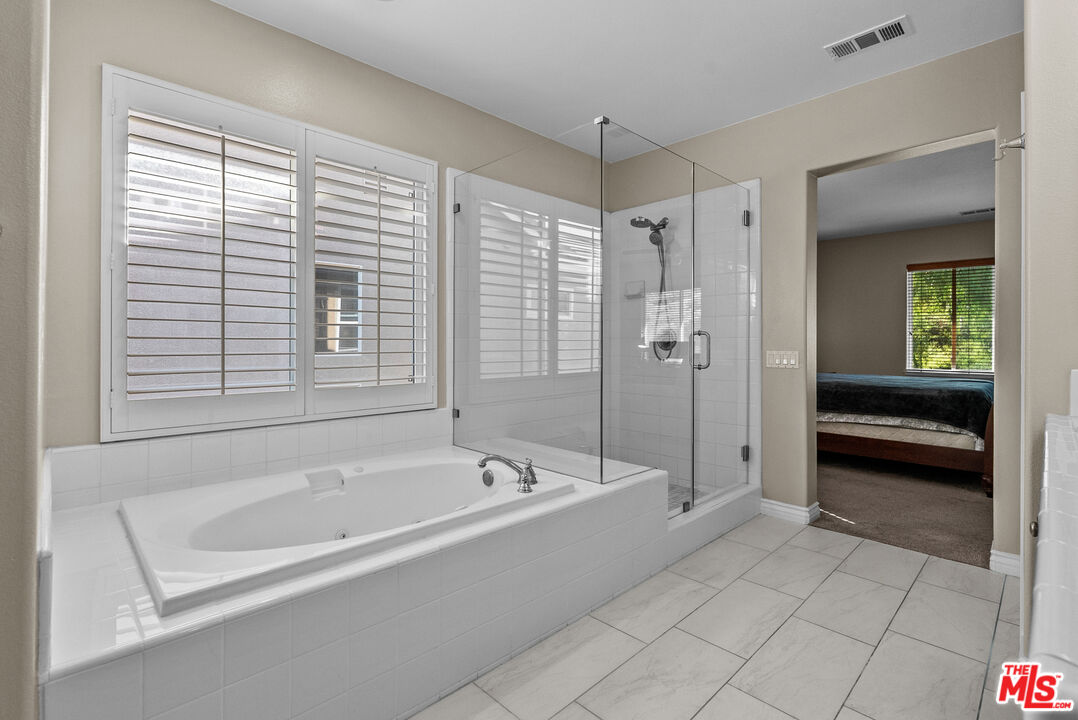 25618 Henley Way Stevenson Ranch, CA 91381 - Photo 31 of 47