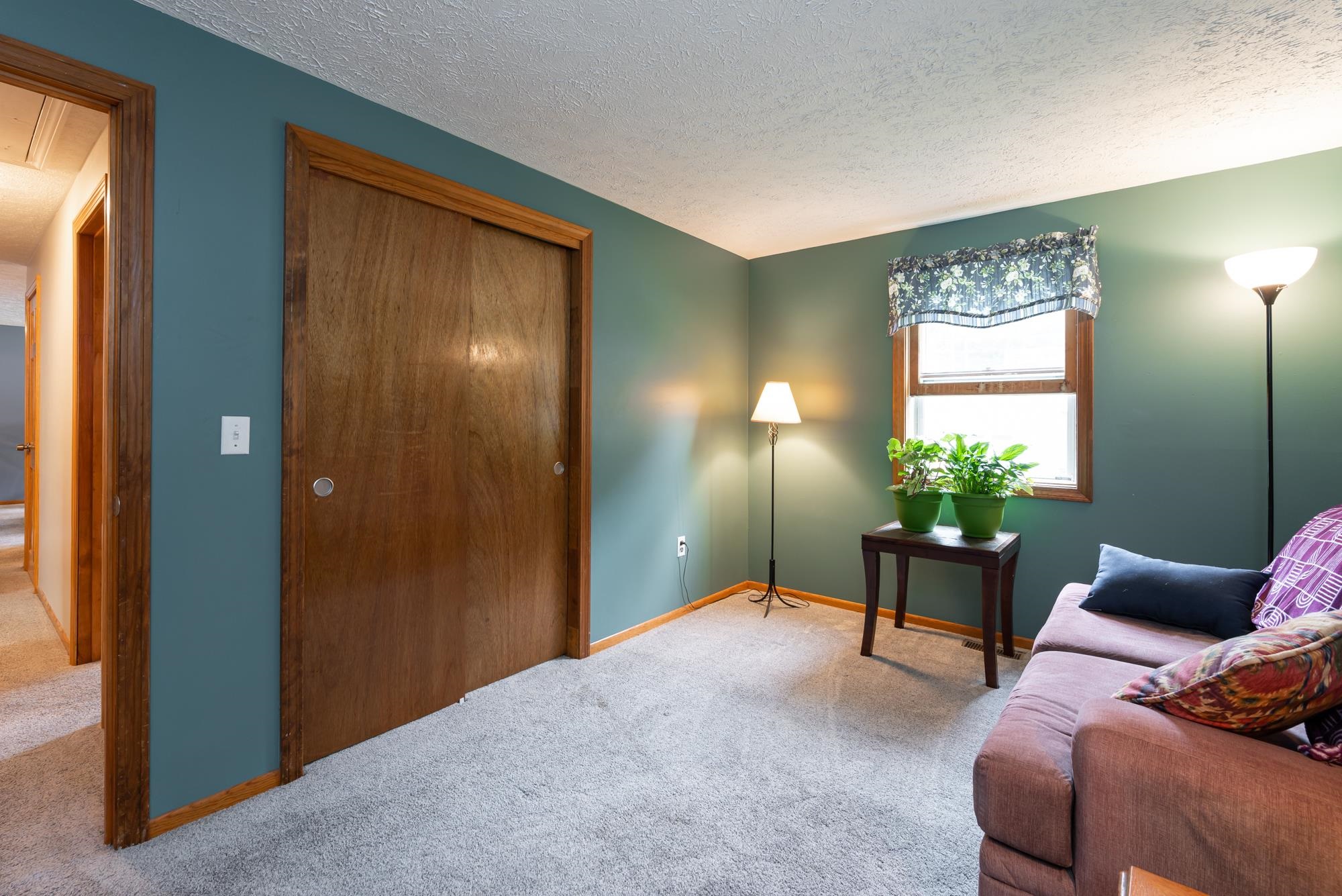 9 Syracuse Road Nashua, NH 03064 - Photo 13 of 33