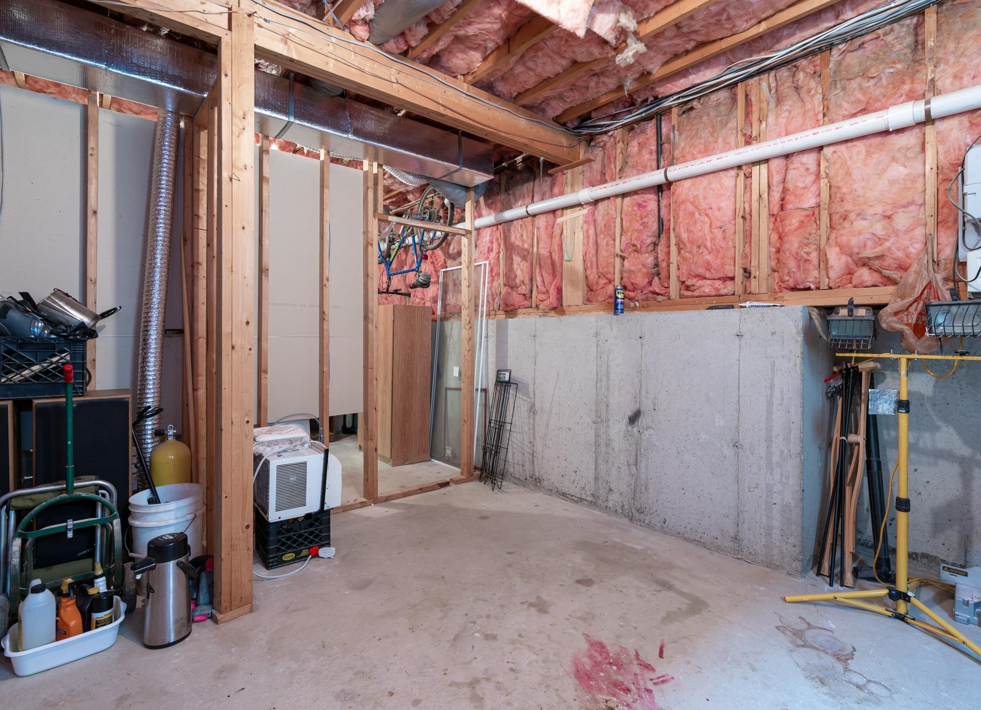 9 Syracuse Road Nashua, NH 03064 - Photo 23 of 33