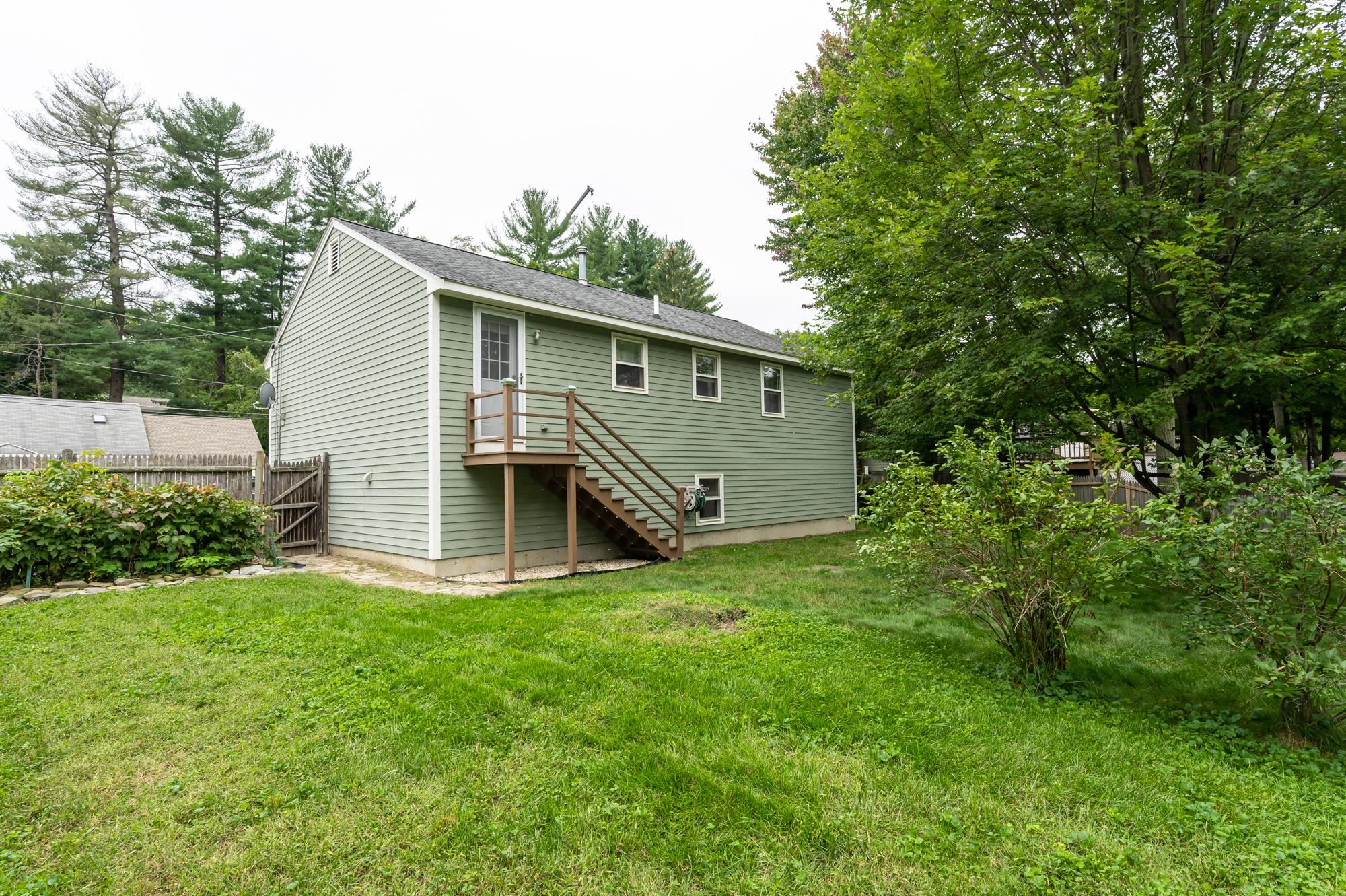 9 Syracuse Road Nashua, NH 03064 - Photo 31 of 33