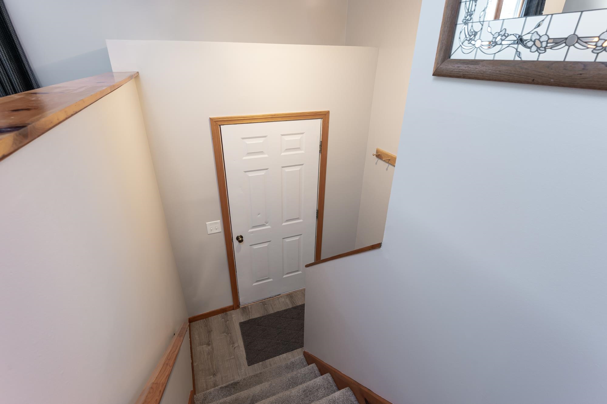 9 Syracuse Road Nashua, NH 03064 - Photo 9 of 33