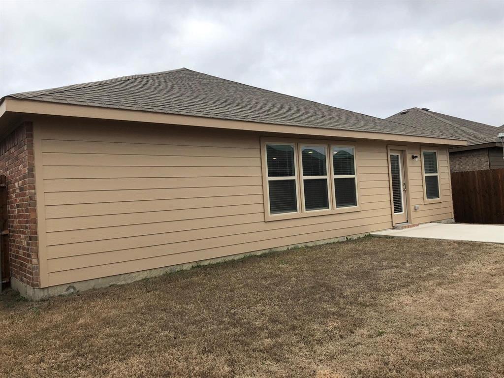 604 Rustic Meadows Trail Princeton, TX 75407 - Photo 10 of 15 a house with a outdoor space