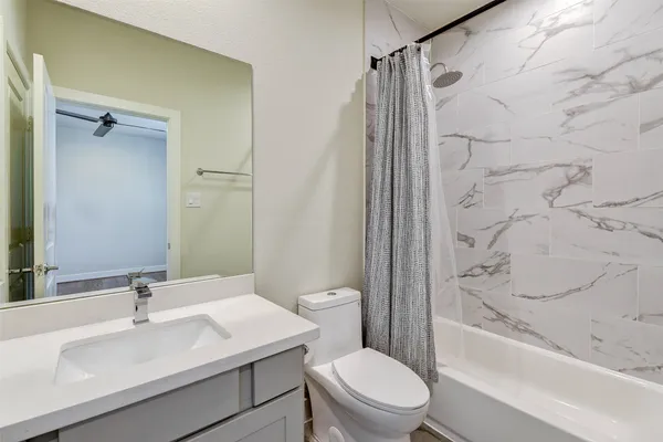 $2,850 | 1614 Northwood Street, Houston, TX 77009