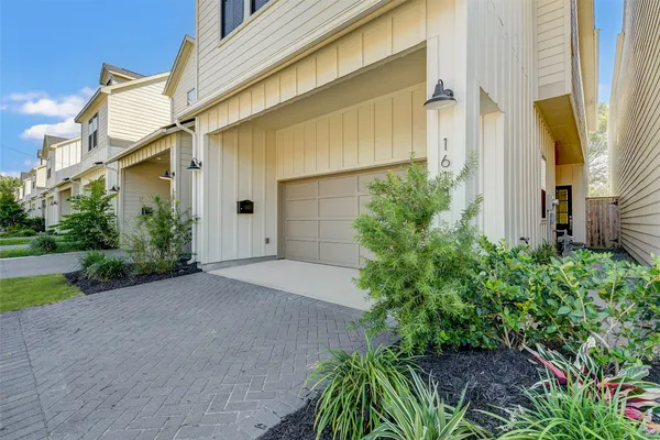 $2,850 | 1614 Northwood Street, Houston, TX 77009