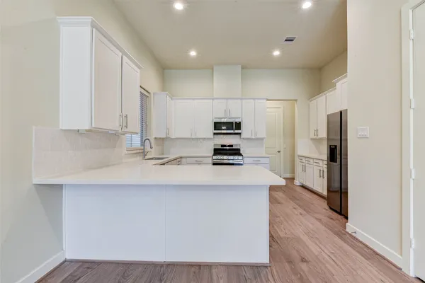 $2,850 | 1614 Northwood Street, Houston, TX 77009