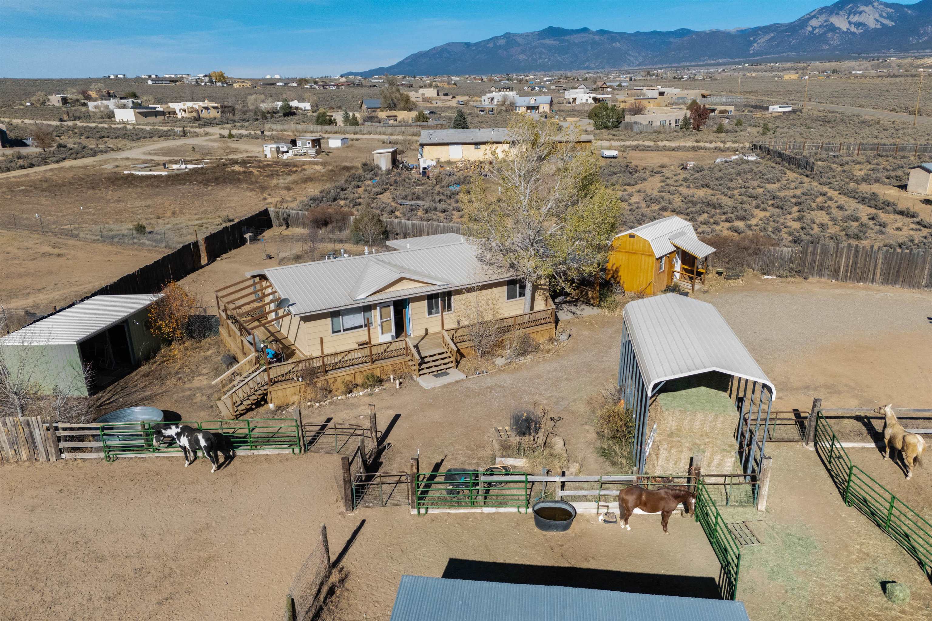 224 Lower Las Colonias Road El Prado, NM 87529 - Photo 15 of 32 Gallery Image 15
